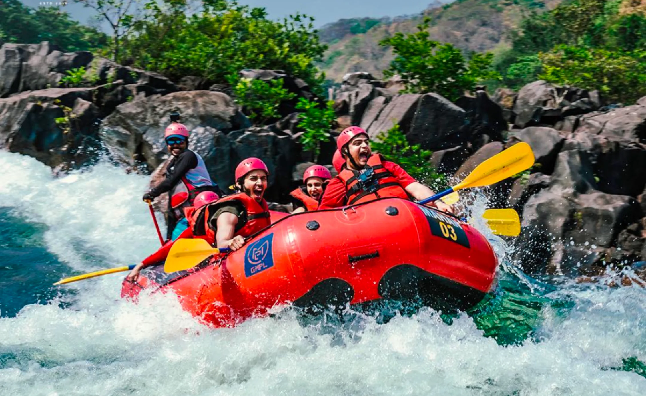 dandeli-adventure-tours-river-rafting Dandeli Adventure Tours river rafting experience on Kali River